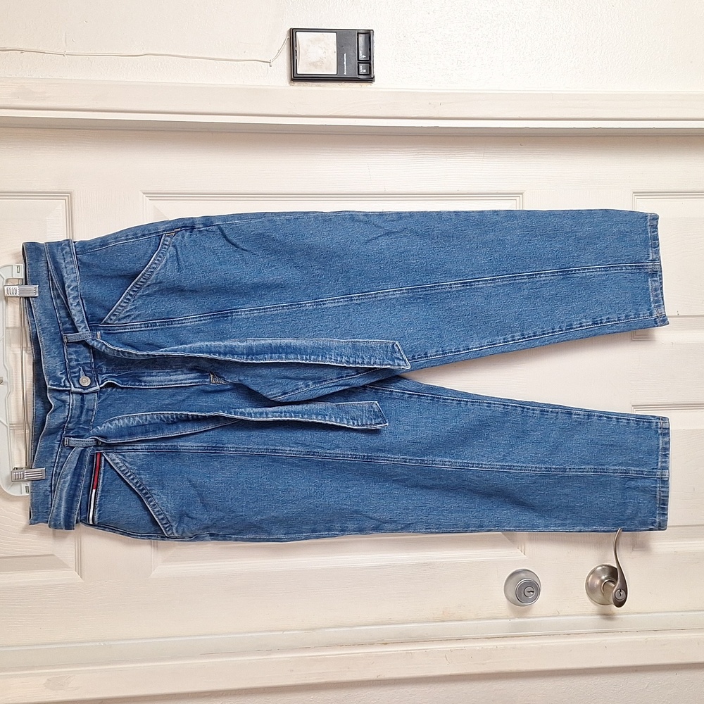 Tommy Hilfiger Vintage style High Rise Jeans Size 12 Inseam 25.5"